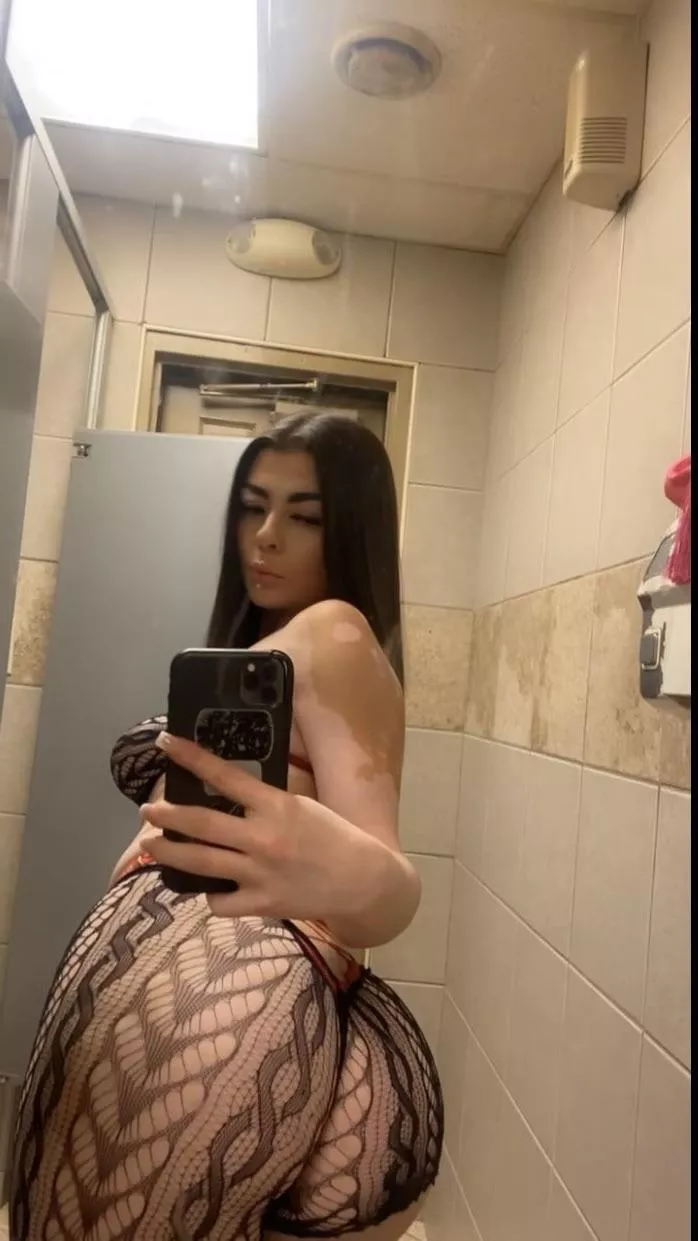 Mexican lover girl 23f posted by atladri