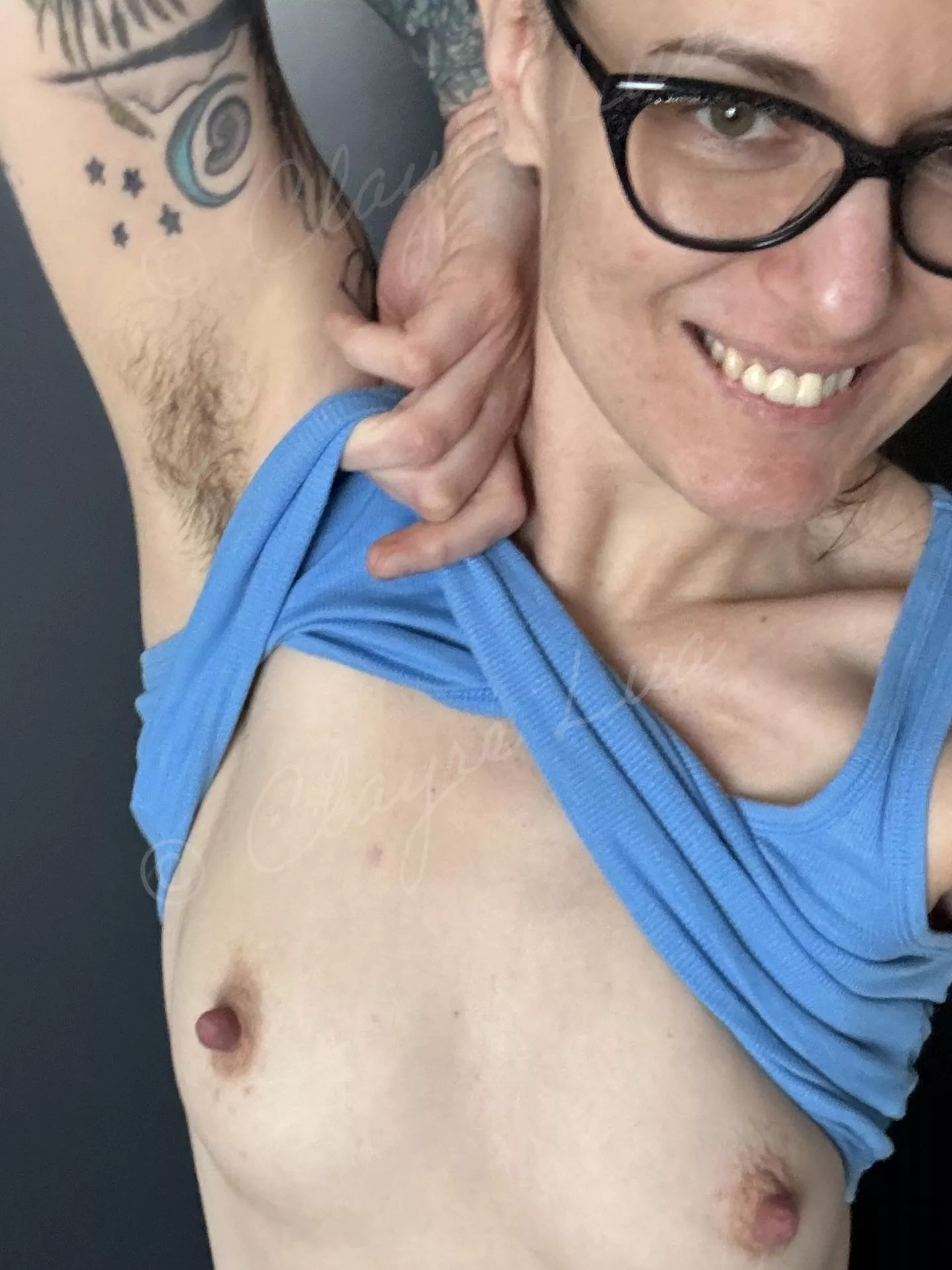 Mind blown when learned some people are cool with underarm hair! posted by ClayreLua