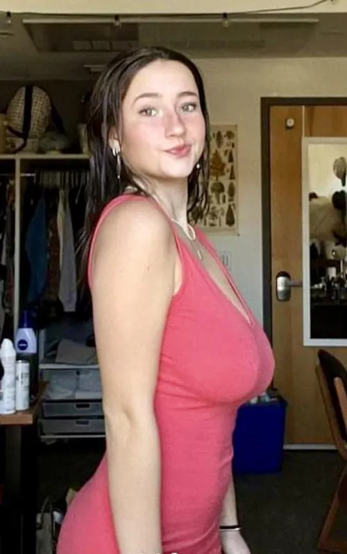 Pink Dress by Lonkane