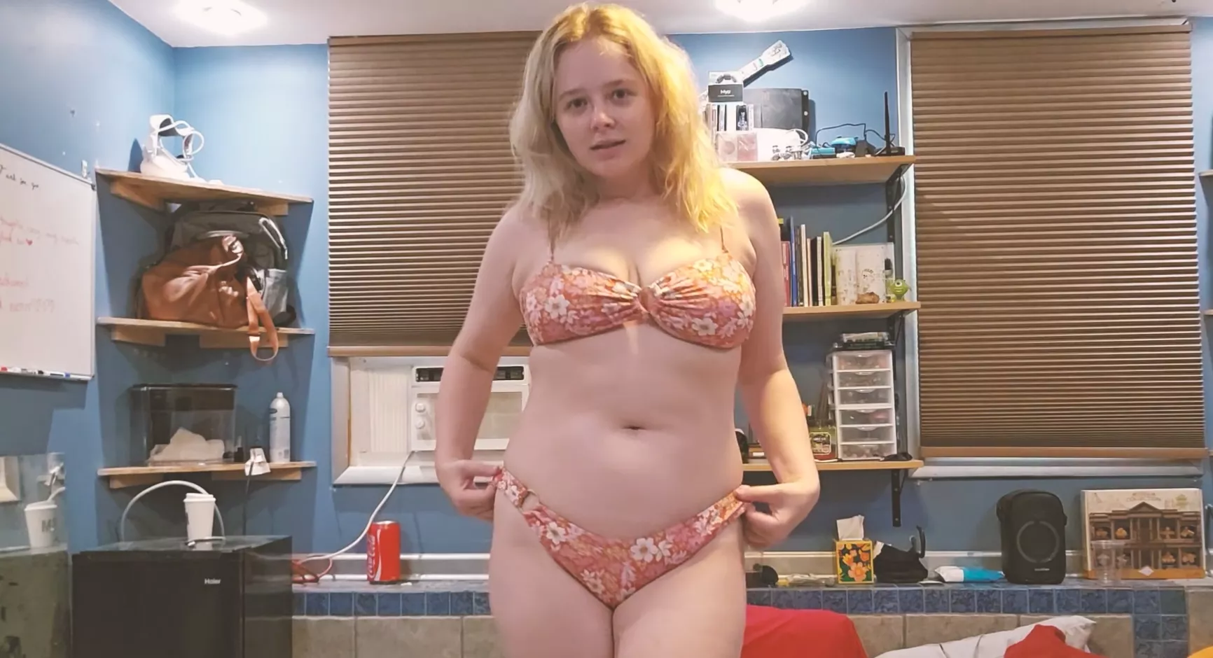 Sarah Kaynee  posted by sexyrockinchick777