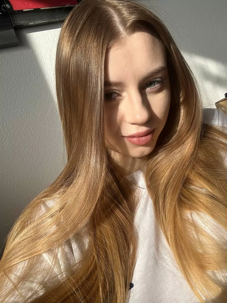 This hair shines like gold posted by HotnessAdorableQueen