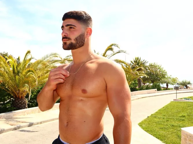 Word of the day : control 💪🫡 by thebicepsking