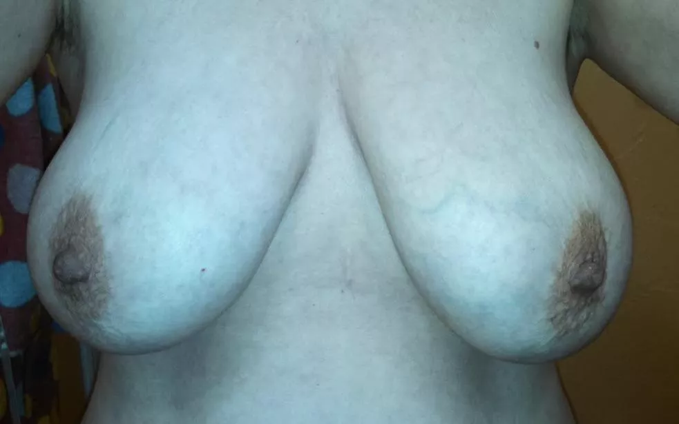 34 DD. Rate me! posted by Wonderful-House-8798