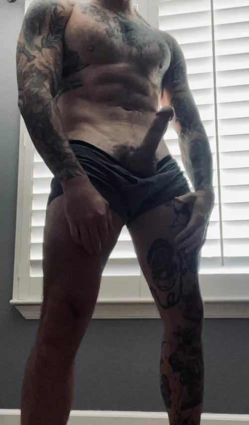 [36] Spilling out of my briefs by Jasonfitness8