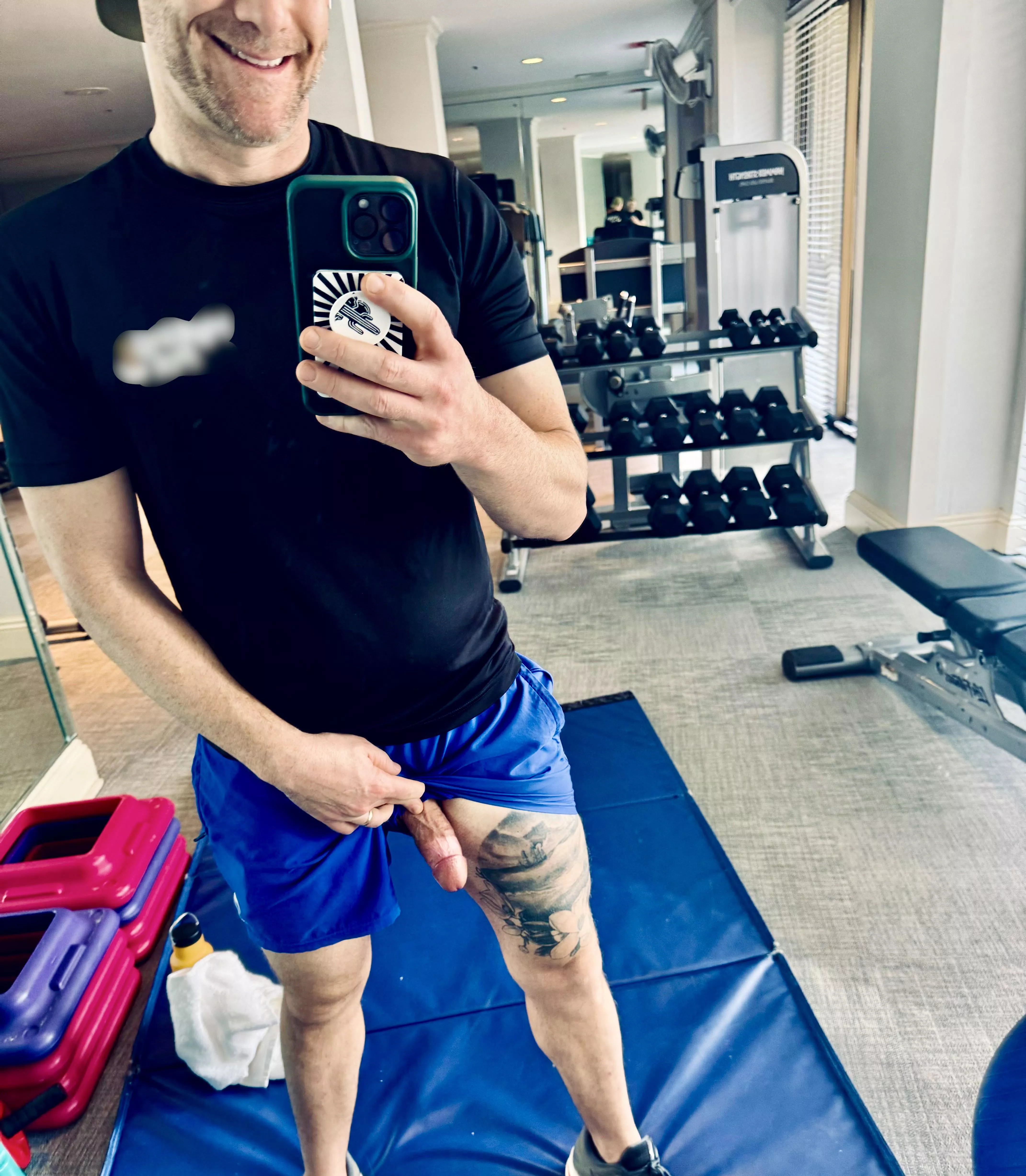 [37] would you touch it in the gym? posted by Threatlevelmiddnite