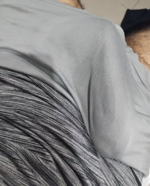 Begging to come out by mini_splatty