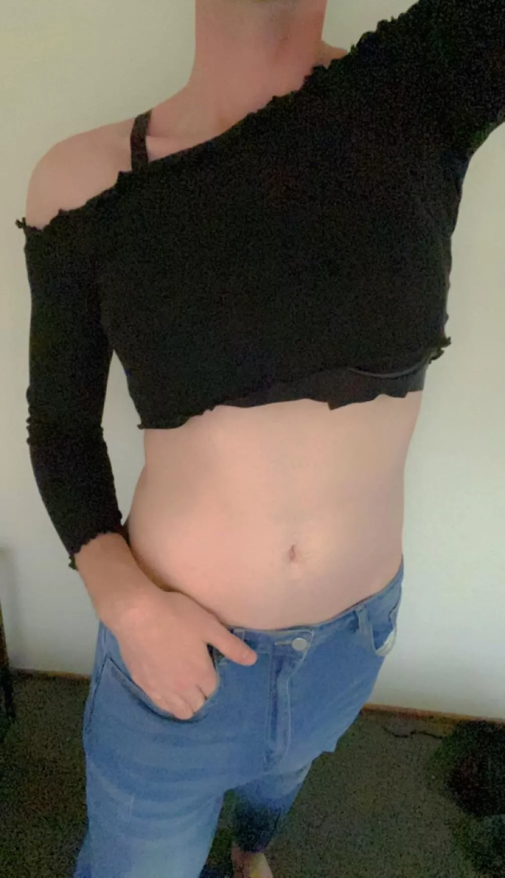 Changed the top kept the baggy jeans. RE: everyday wear  posted by MikeCcE