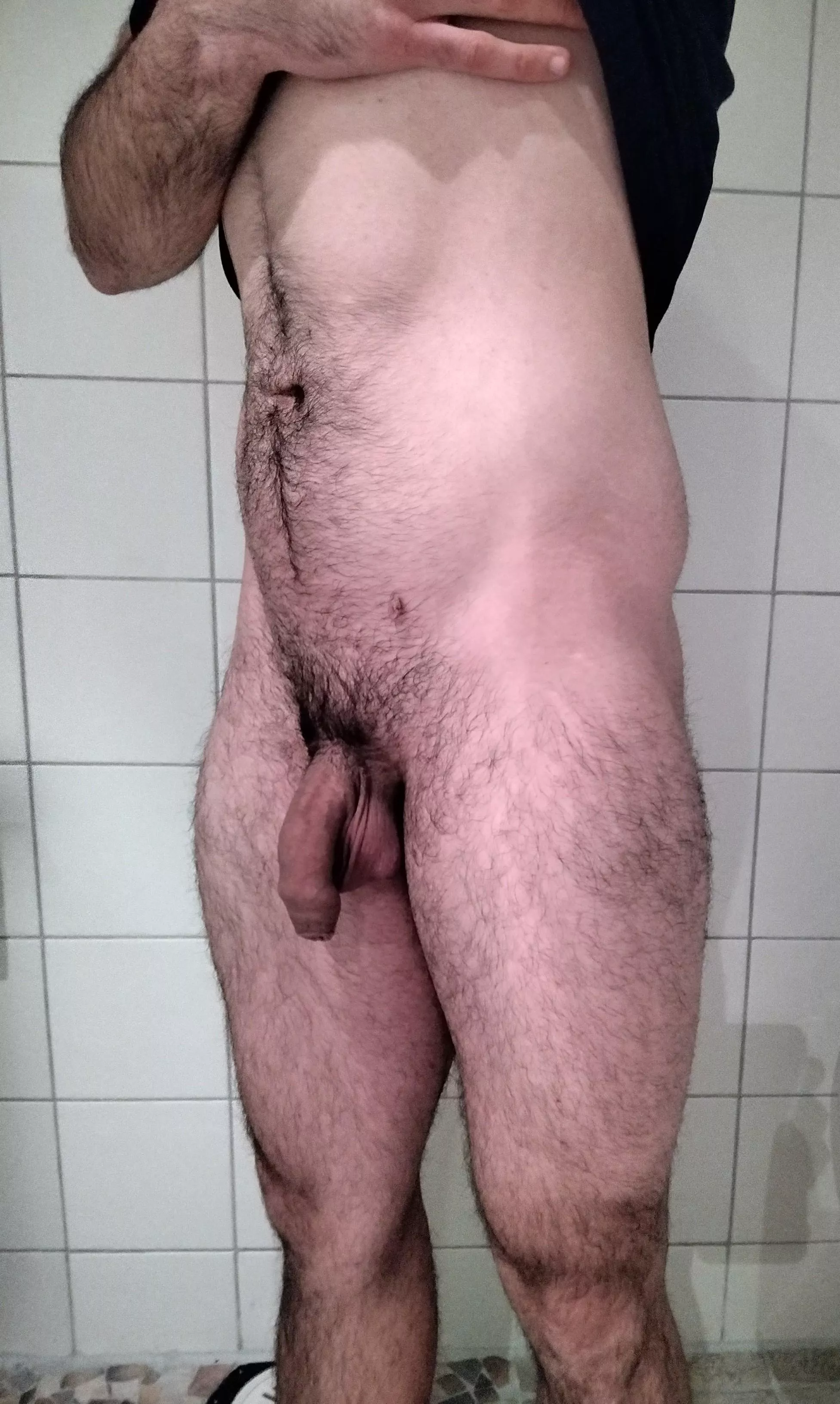 Checking my legs after the gym  posted by mrlostinparadise