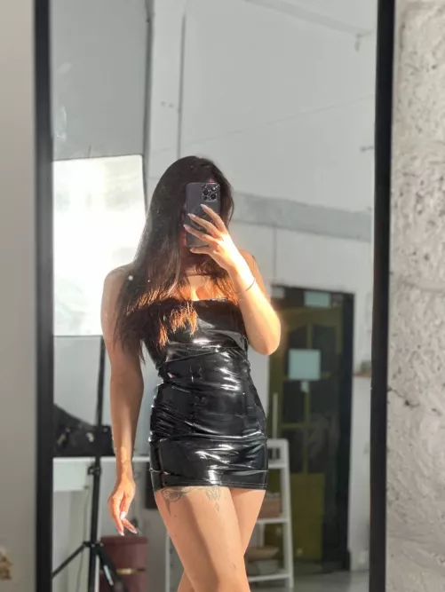 Does this new outfit I bought make me look hot? by fontana22