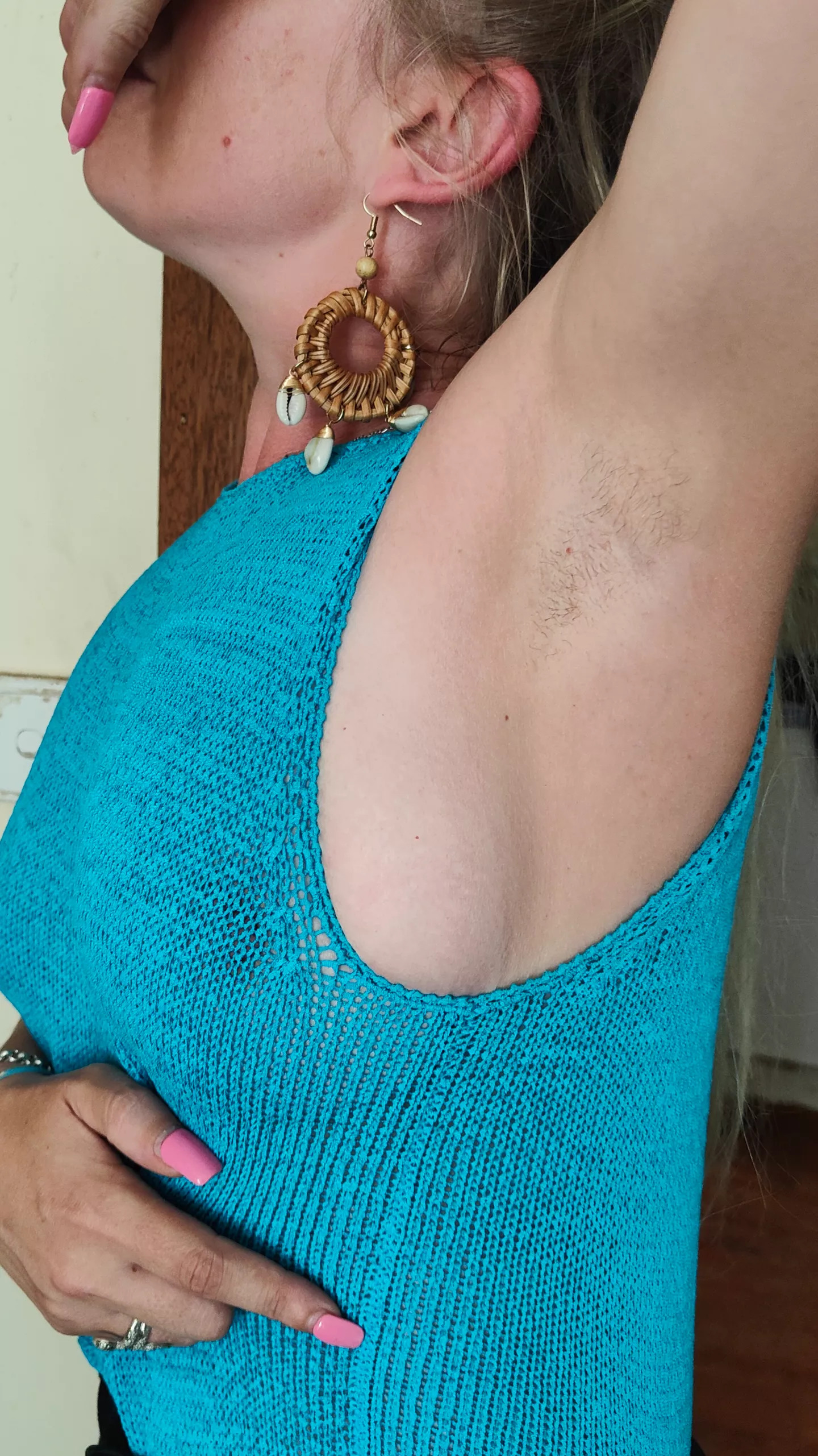 Eat my side boob haters 💕 posted by Skynetnord666