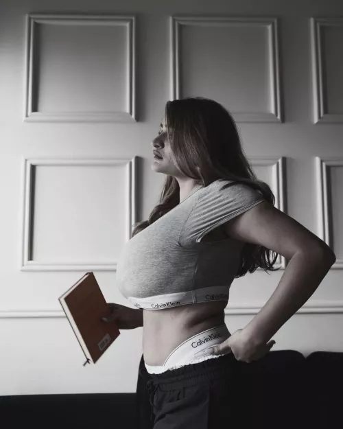 Even bigger than her face !! by Pure-Lifeguard254