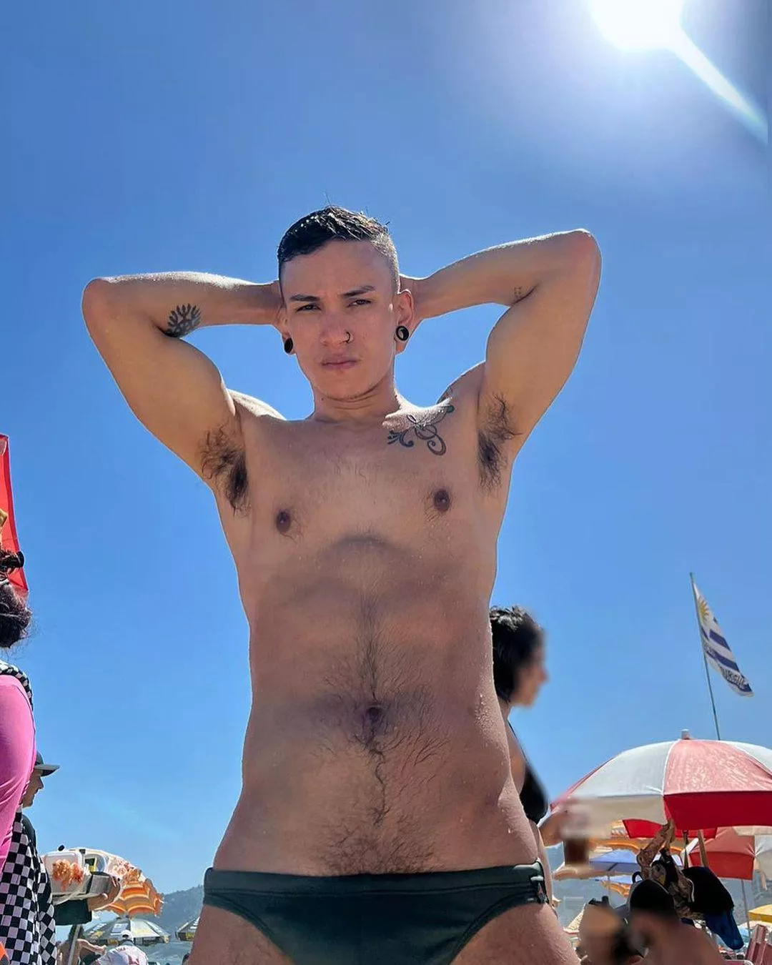 Hairy enough ? posted by Luizsartori26