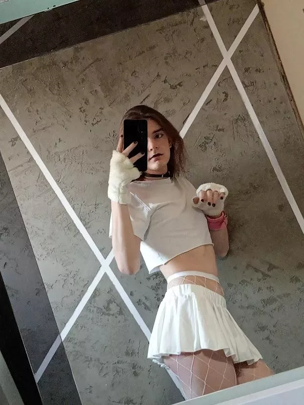 ❤️Hello❤️ posted by TimelyImprovement770