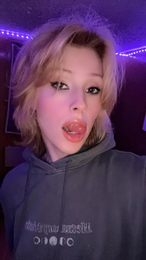 hi 💕 by xnanopopx