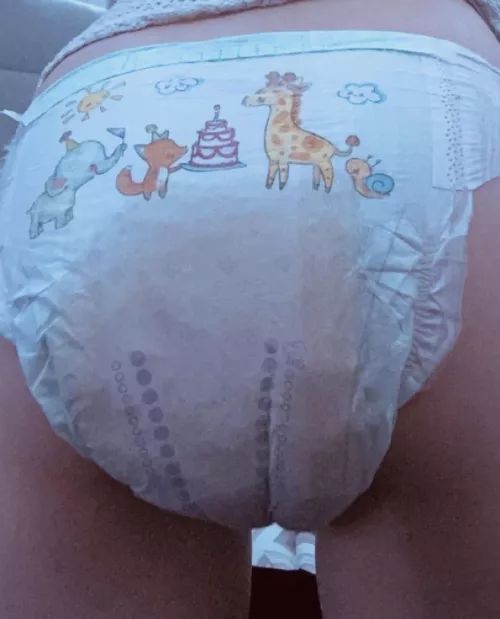 I love my little pampies💛🤍 by Izzys_