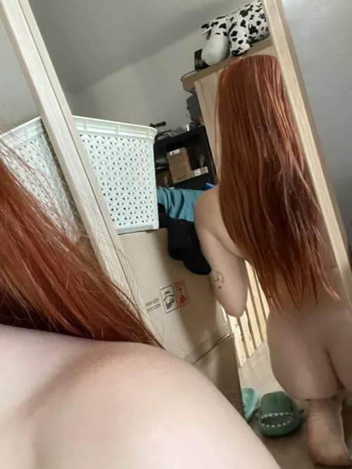 Just say “hey” and I will send you smth🩷 by YourBunnyTessa