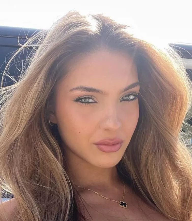 Lexi Rivera posted by Ken789gh