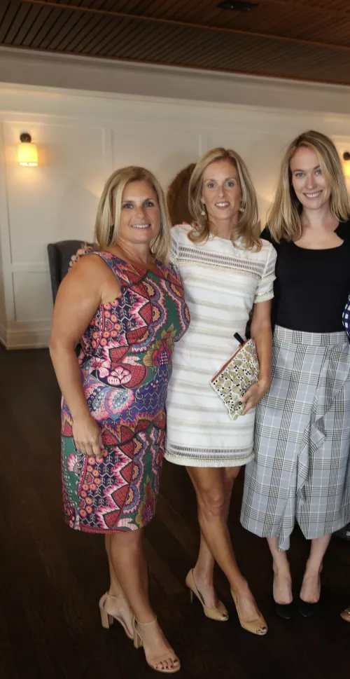 Rank these blonde moms by AccomplishedRain8572