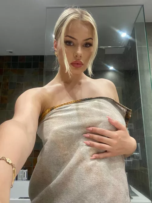 Take me upstairs and put a baby in me by lilymelons