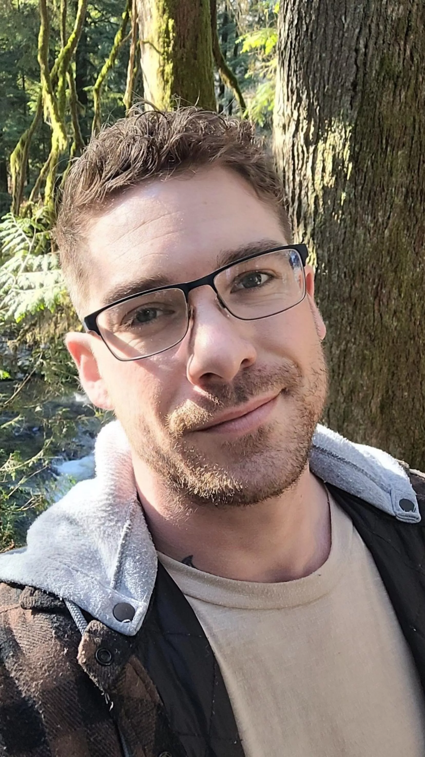 Went out for a hike and some sun today :) posted by Switch6Tim