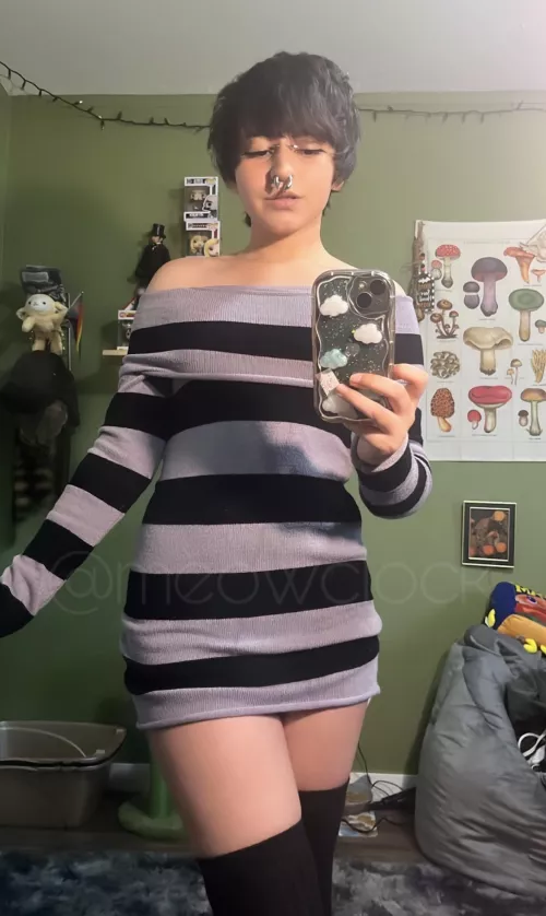 what i look like with he/him in my bio  by meowclock