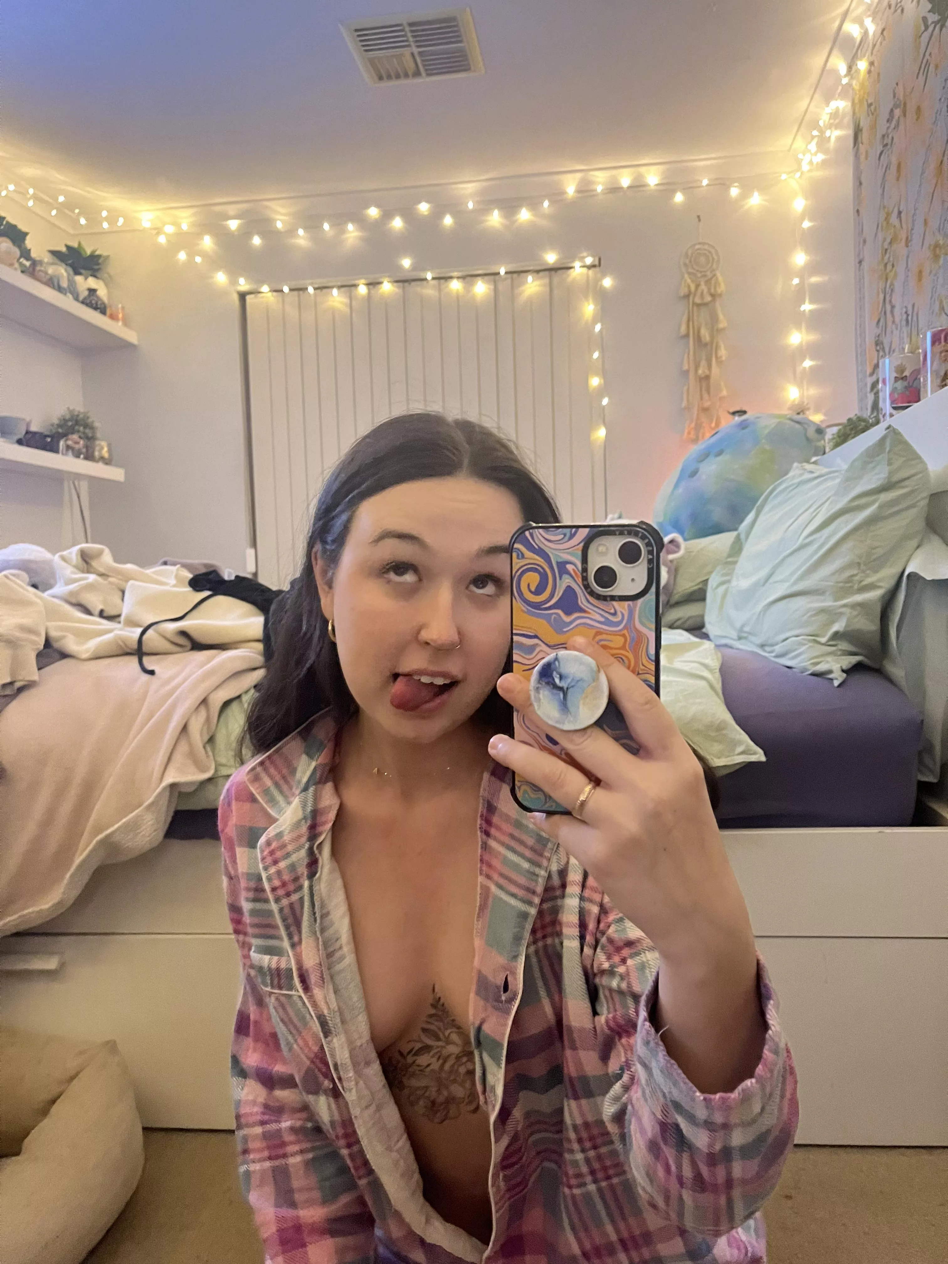 Whoopsie! posted by Jordileexo