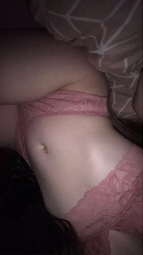 22 need someone to jerk to my gf bigger the better! by Due-Employ-2308