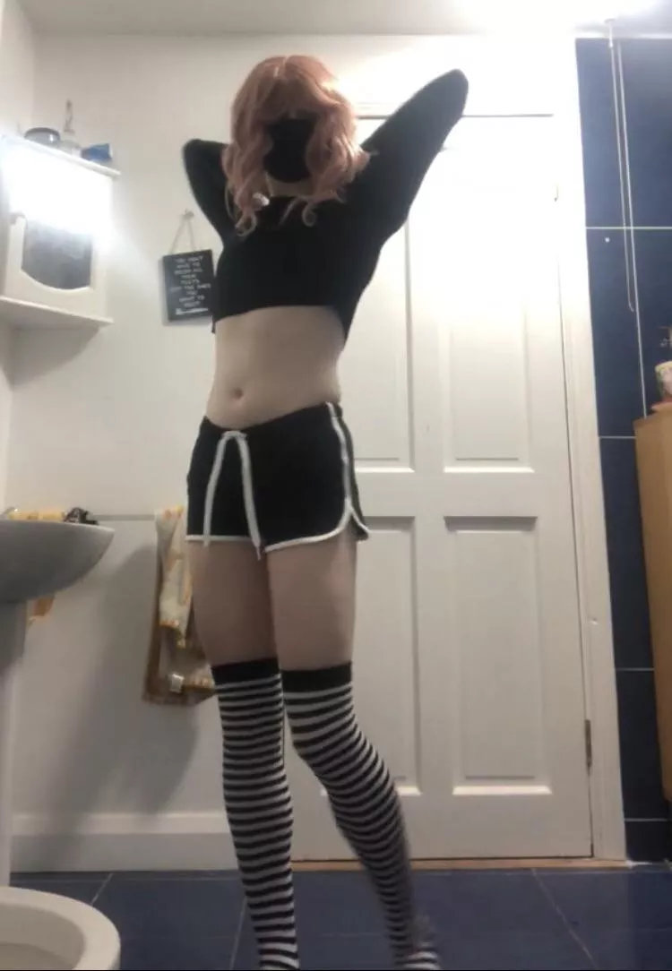 Currently bawling my eyes out while drunk, any from of validation would be greatly appreciated posted by ImKiri-