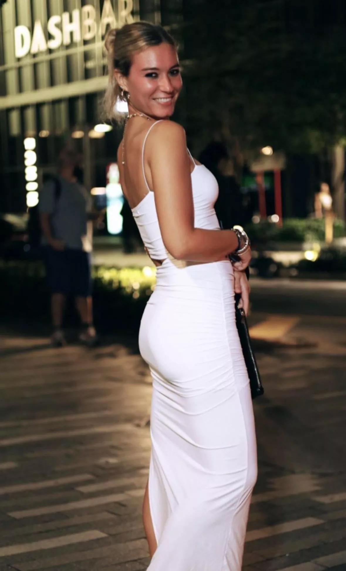 Dashbar posted by Active-Wedding-5473