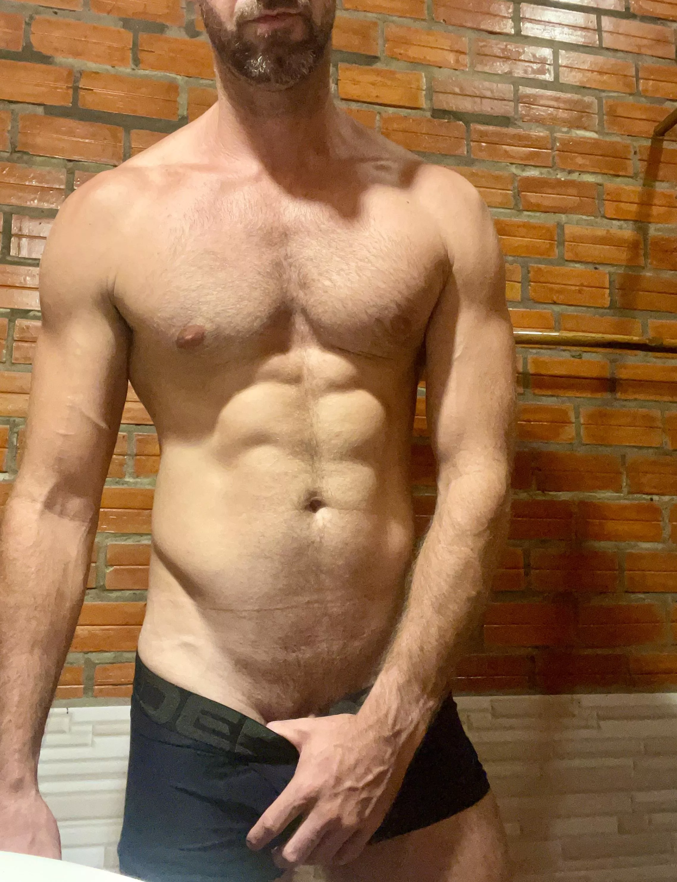 Dat V posted by KJ-PH