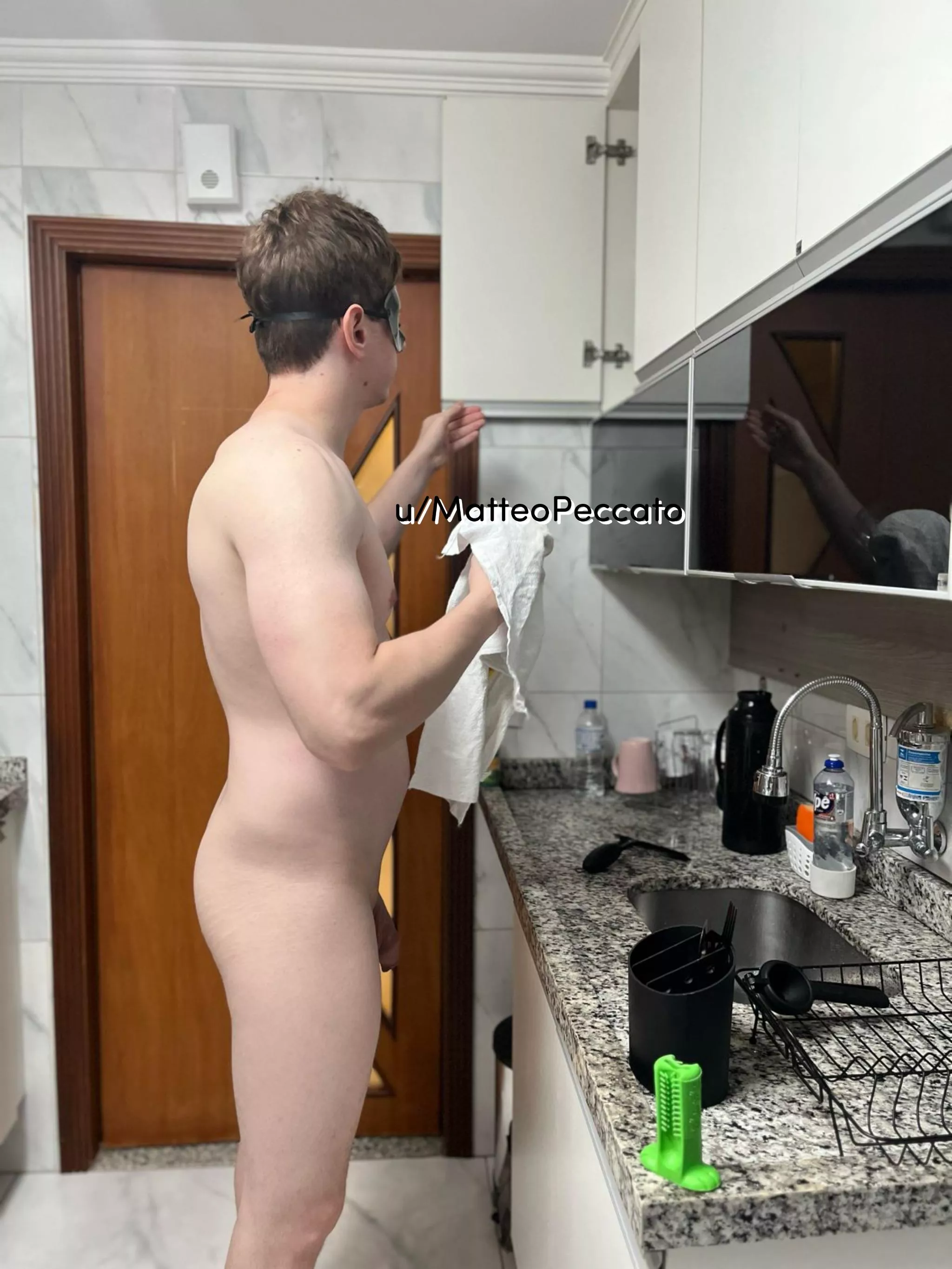 Doing normal things naked. posted by MatteoPeccato