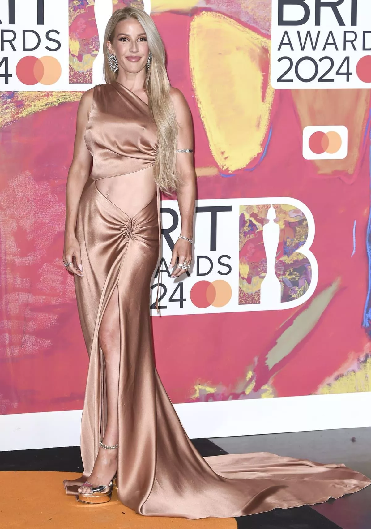 Ellie Goulding posted by maturewine