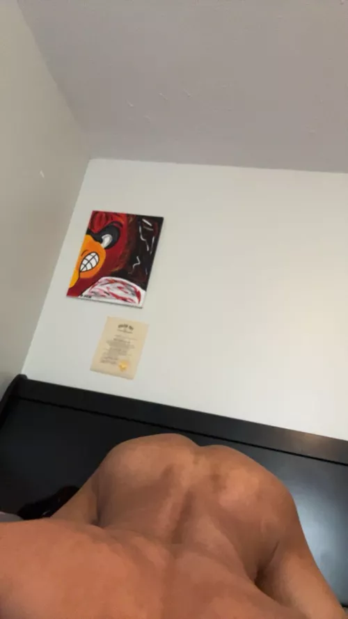 how’s my arch? 😗 by Initial-Study-6094