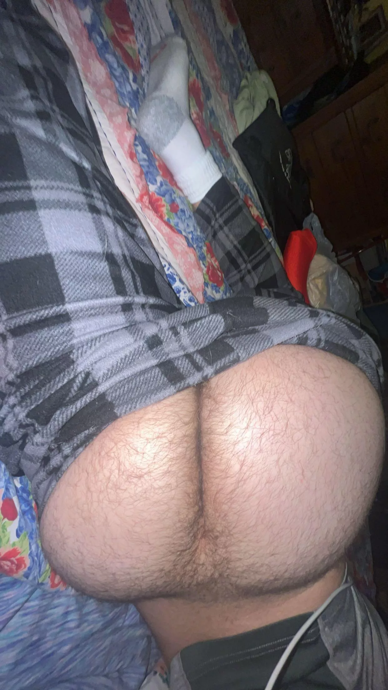 I need a dad to come play with me and their kid😻 posted by Weird-Purpose-1439