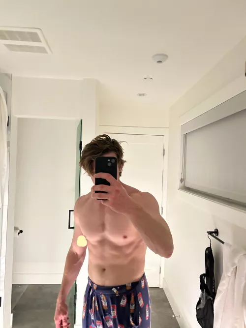 Relaxing Sundays staying in> by Actual_Ad_938