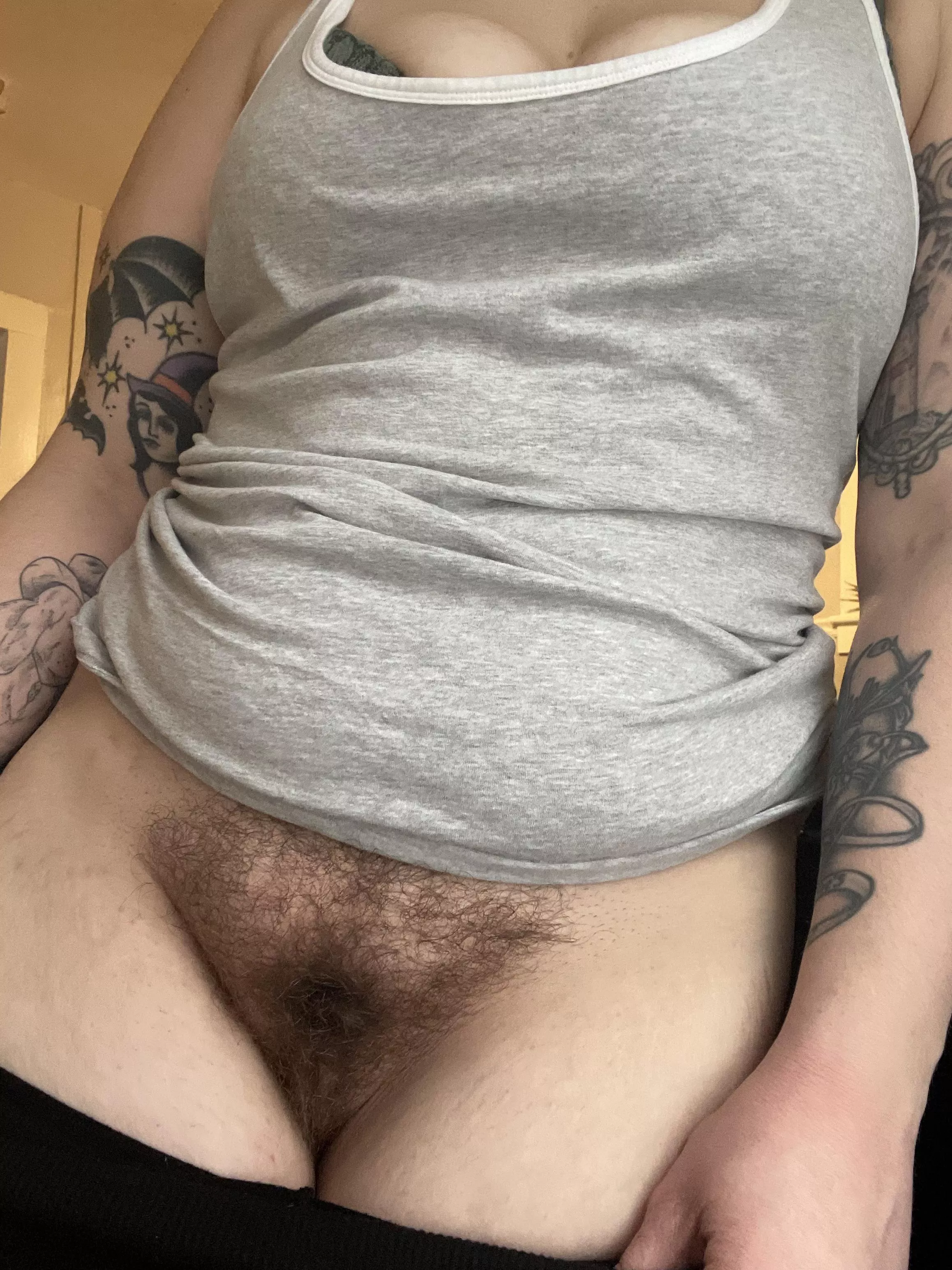 Thick thighs with a soft bush in between  posted by hunnyymustarddx