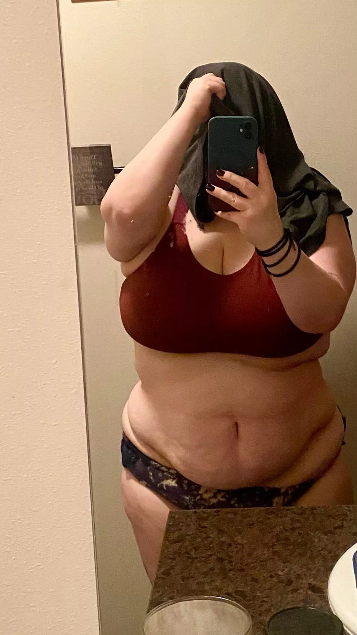 35F zero self confidence irl  posted by am8ajamm_