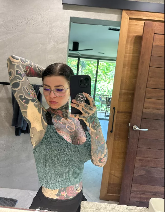 By just smelling will make you cum already posted by FoxXTheDark