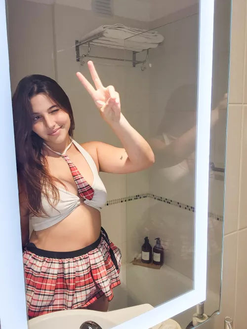 do i look sexy on my new croptop ? by WiseWardrobe