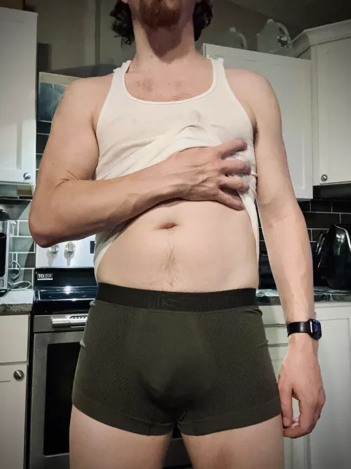 Do you like it when my veins are poppin? by beerzNbriefz