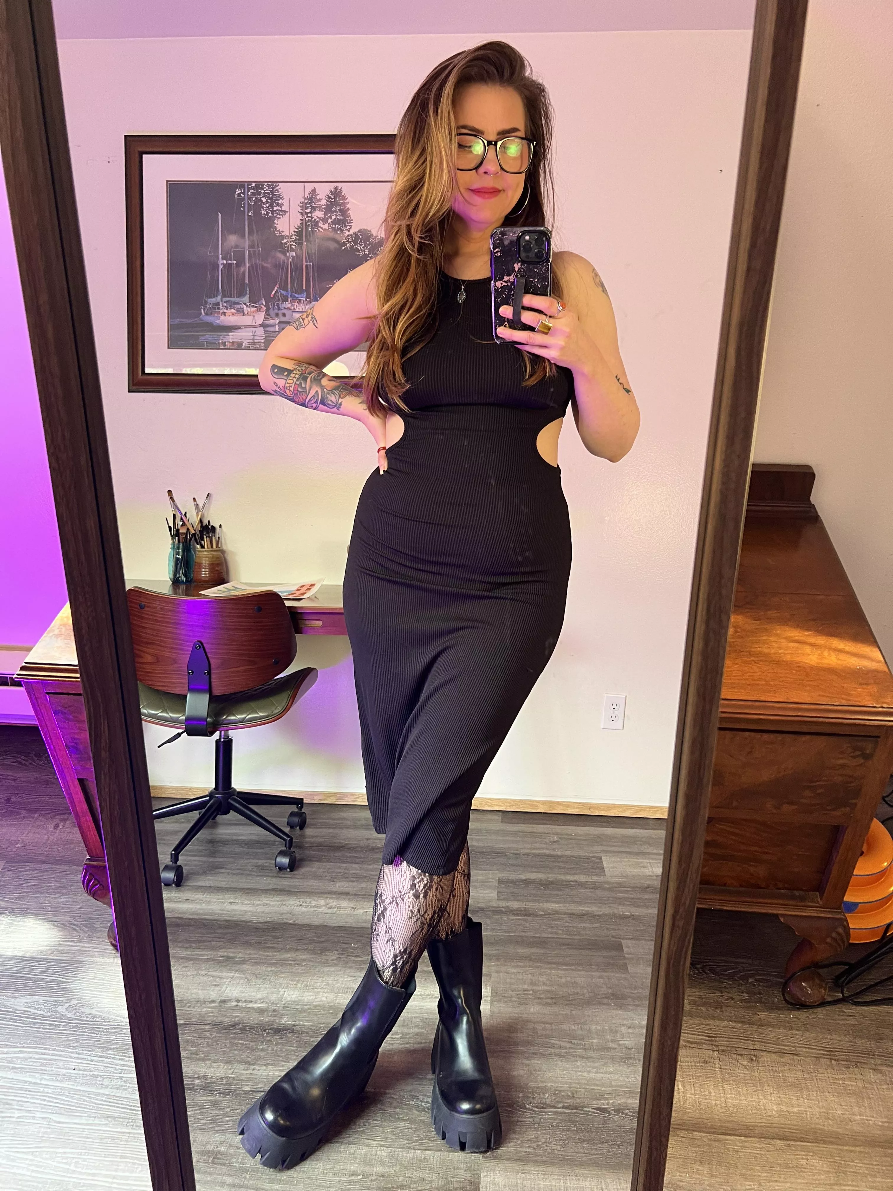 Dug this out of the closet. I think I’ll wear it tonight.  posted by thekinkycherries