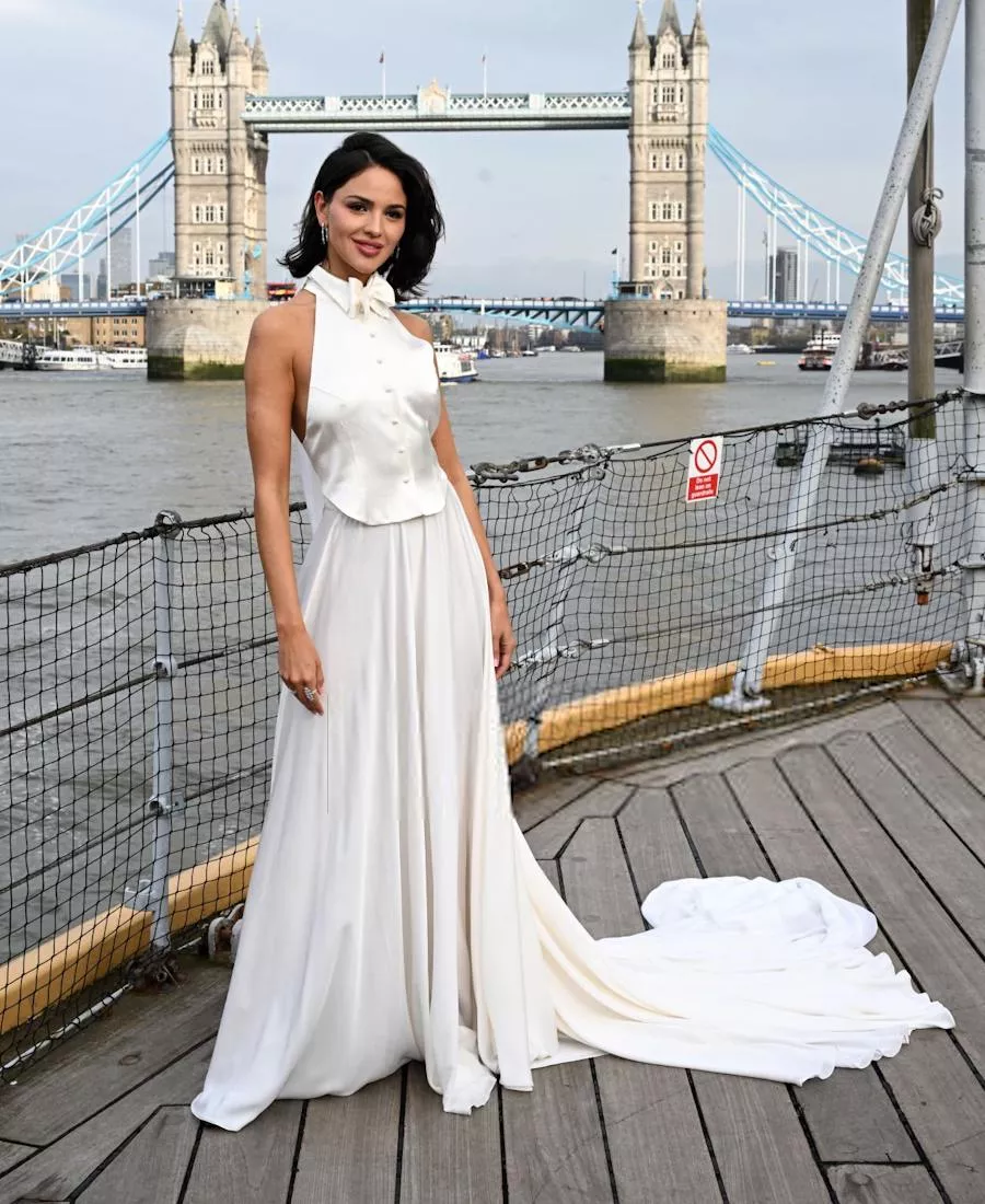 Eiza Gonzalez posted by Ree-Ko