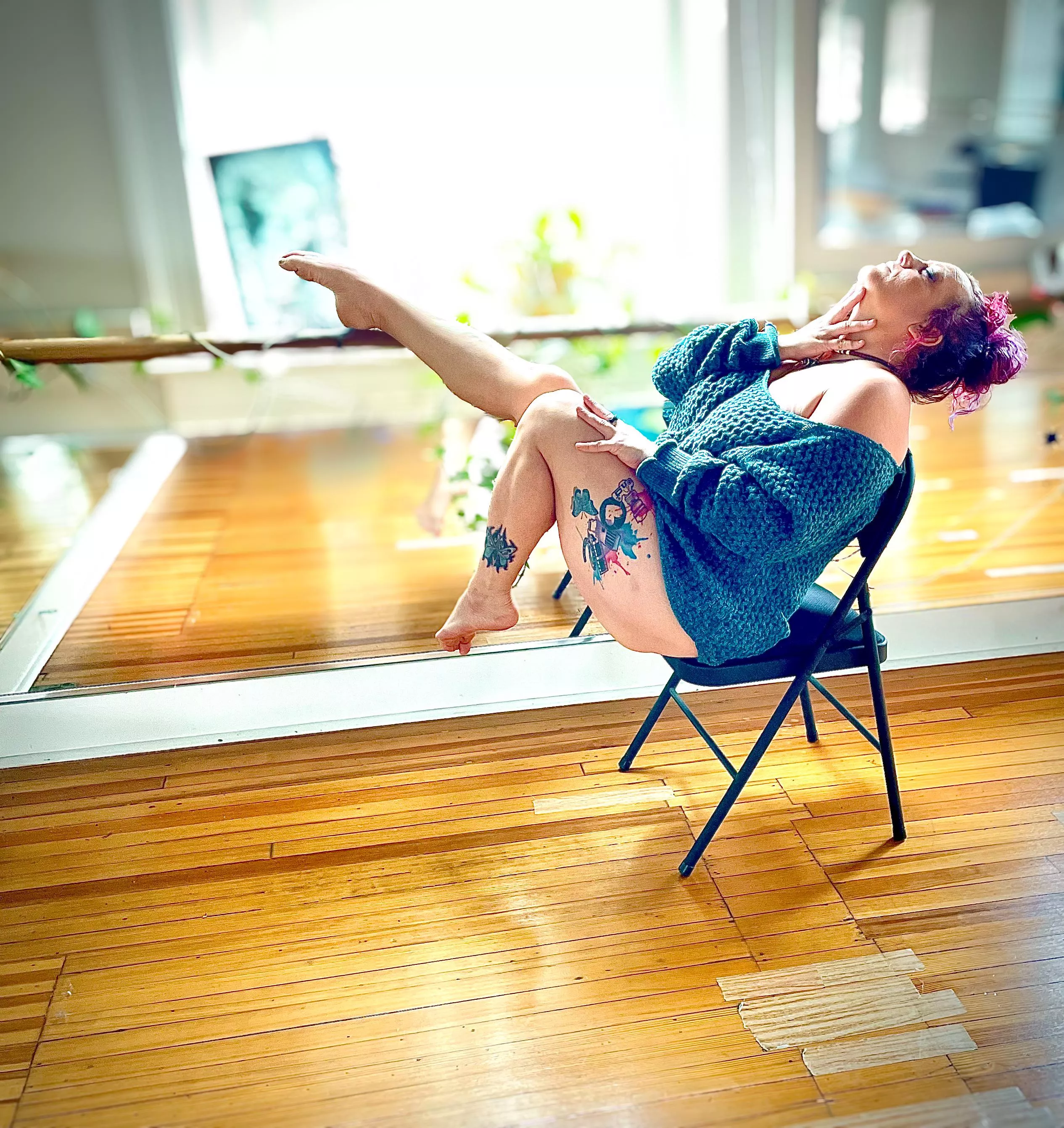 Feeling the sunlight through the windows on this cold day posted by Celeste_Teal_Love