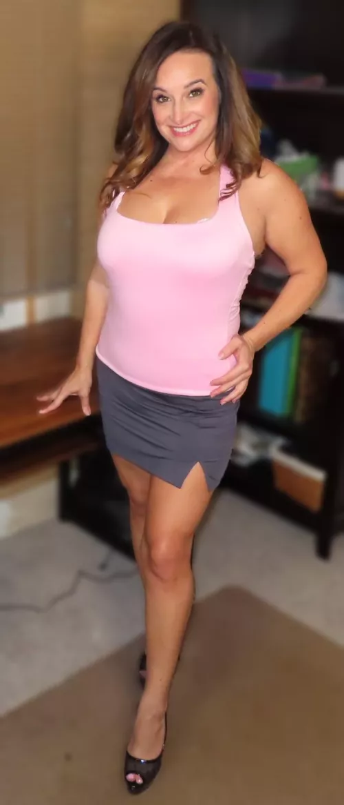 Follow me on Insta my @ name is in the comments by sophienextdoor