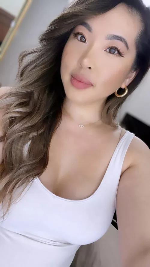 Happy Friday, babes (: by Laurieleexo