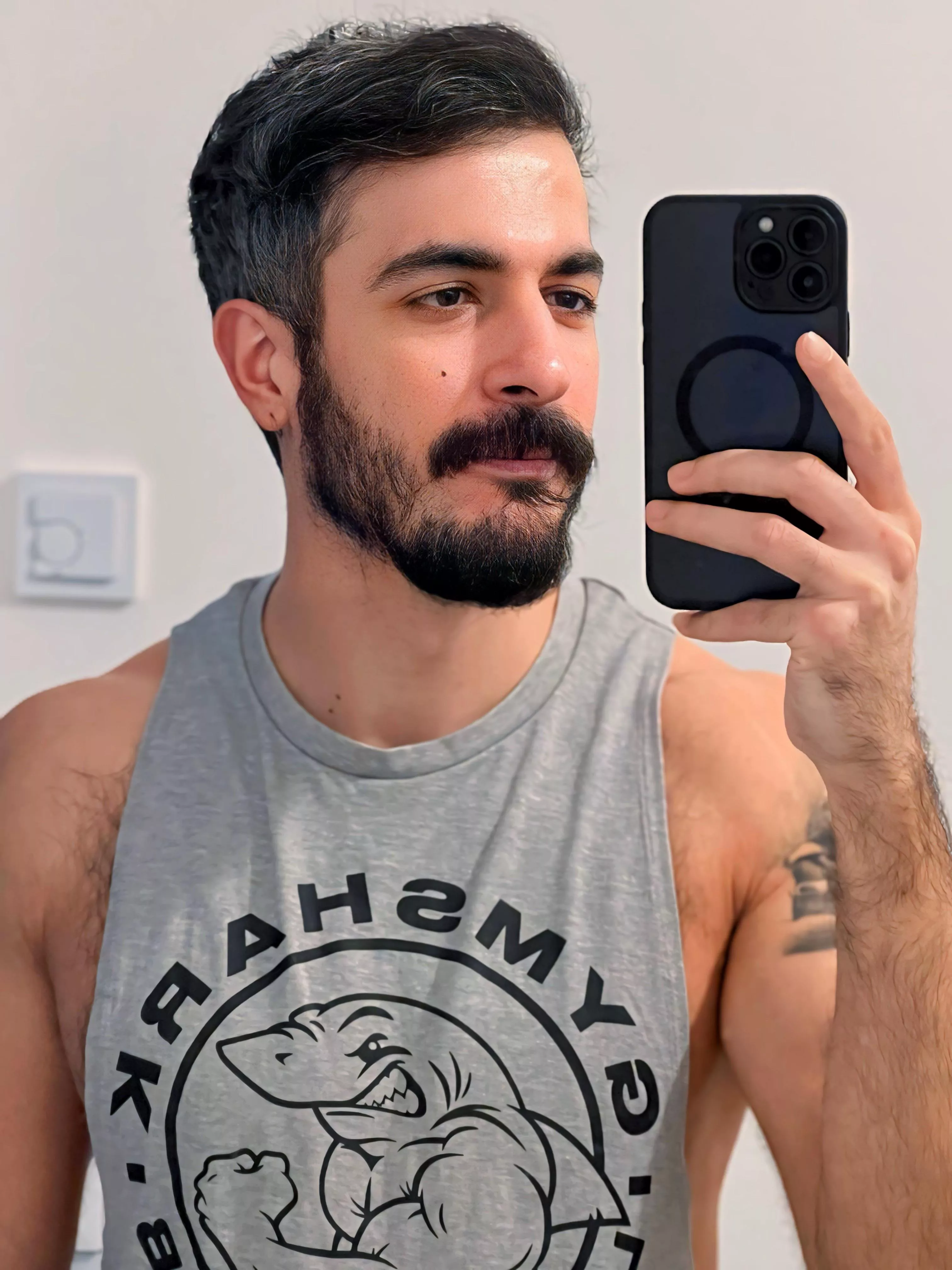 Having gray hair at 32 should be illegal. 👴🏻 posted by hakikigulyabani