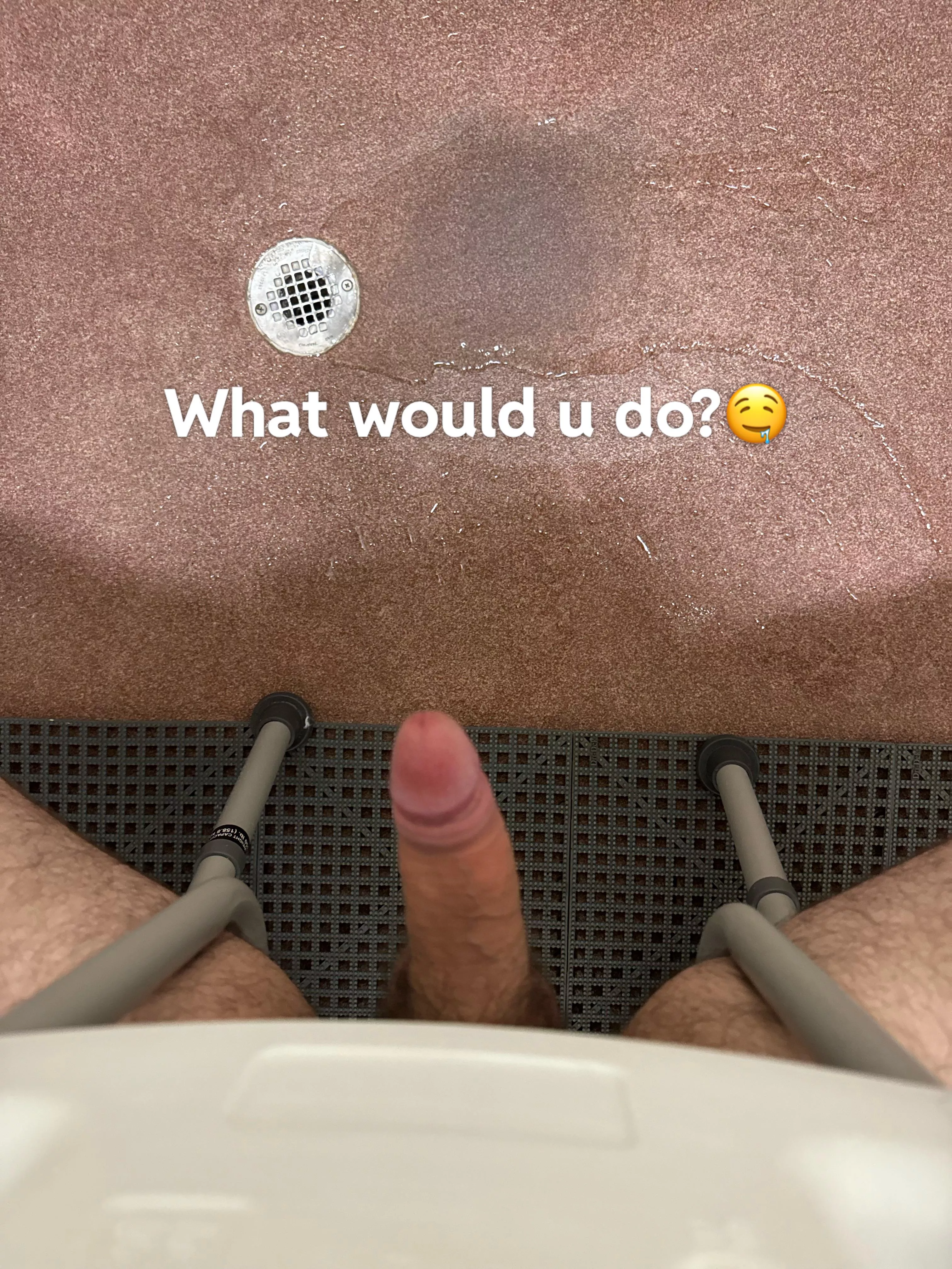 Hi everyone! posted by Willlos_shemalelover