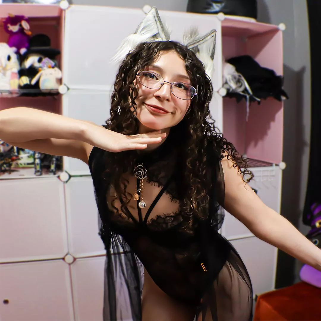 Hi hi! It's just me ~ posted by ItWhiskar