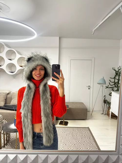 how cute I look in this hat. by auocamille