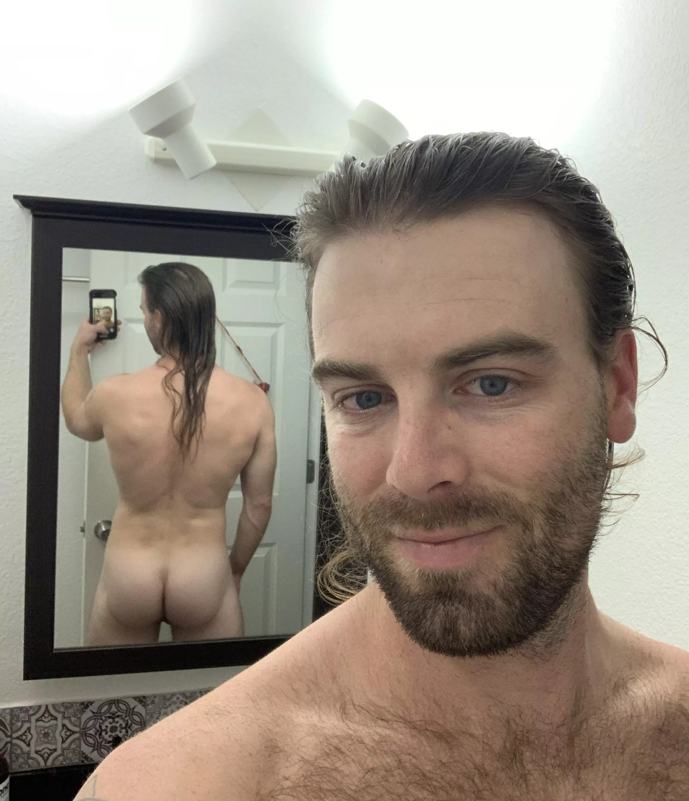 How cute is my butt? 😊 posted by naturalnaked